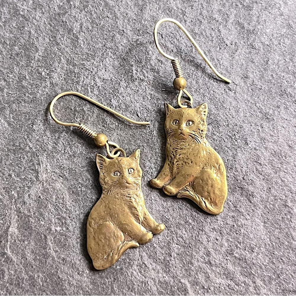 Vintage Brass Cat Earrings kitten ragdoll kitty copper jewelry